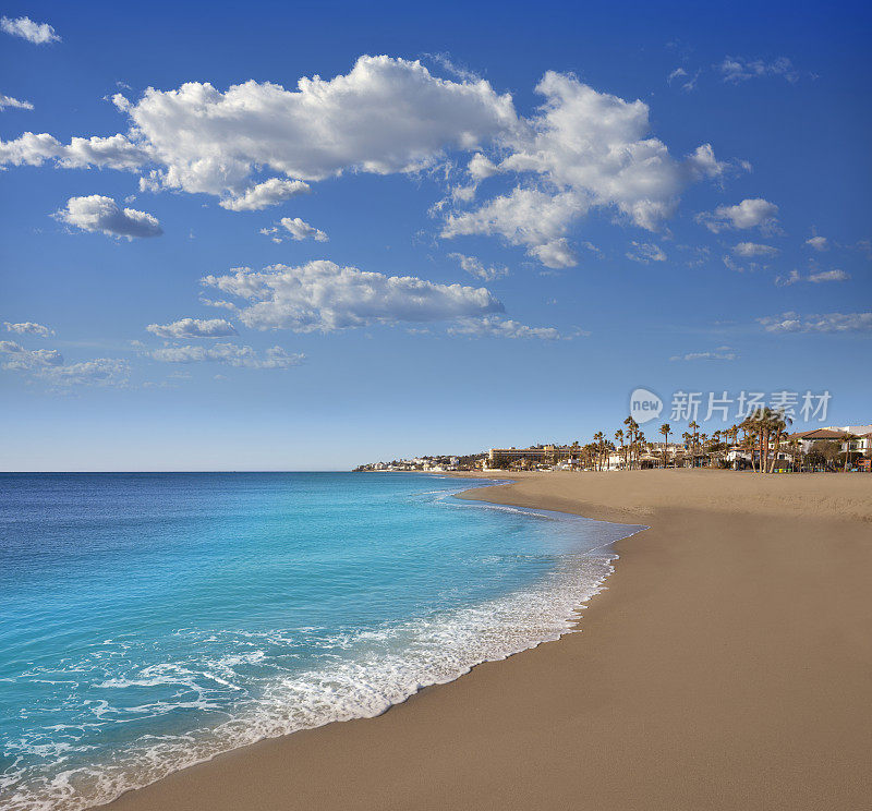 玛贝拉(Marbella)附近的米哈斯科斯塔(Playa La Cala de Mijas Costa)